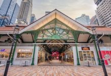 Lạc lối tại khu ẩm thực Lau Pa Sat nổi tiếng Singapore