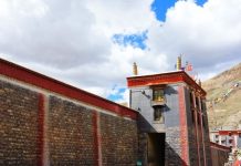 Ghé tham quan tu viện Sakya - nơi lưu giữ kho báu Phật giáo Tây Tạng